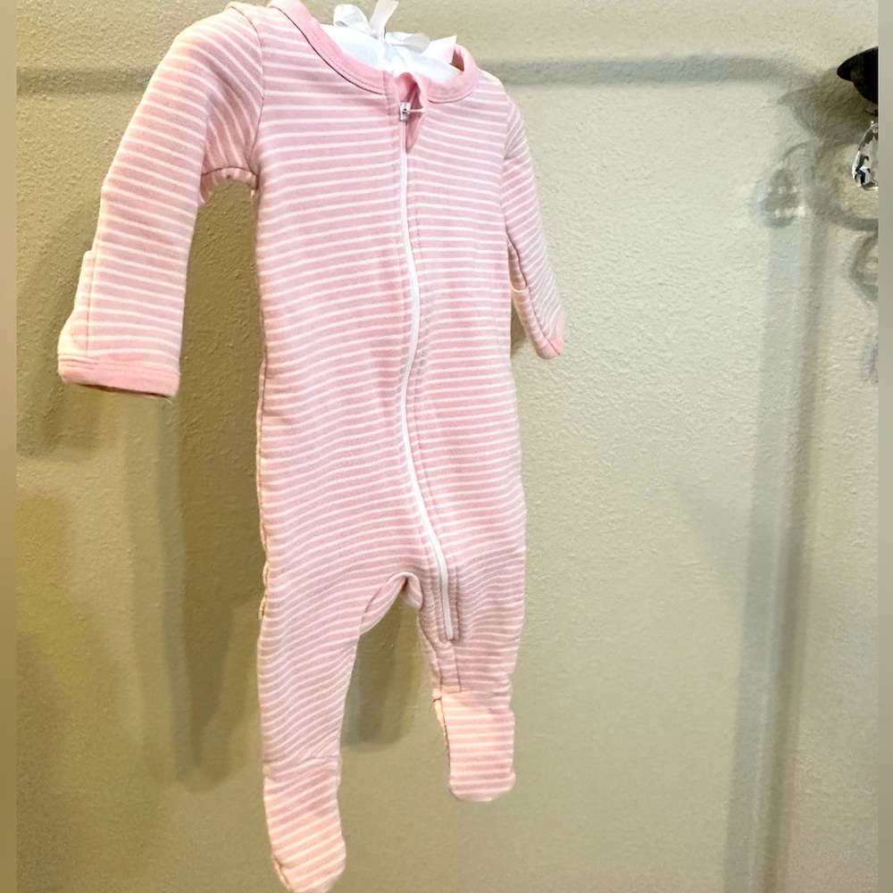 Owlivia 0-3Months Pink w/White Stripes Onepiece Footie